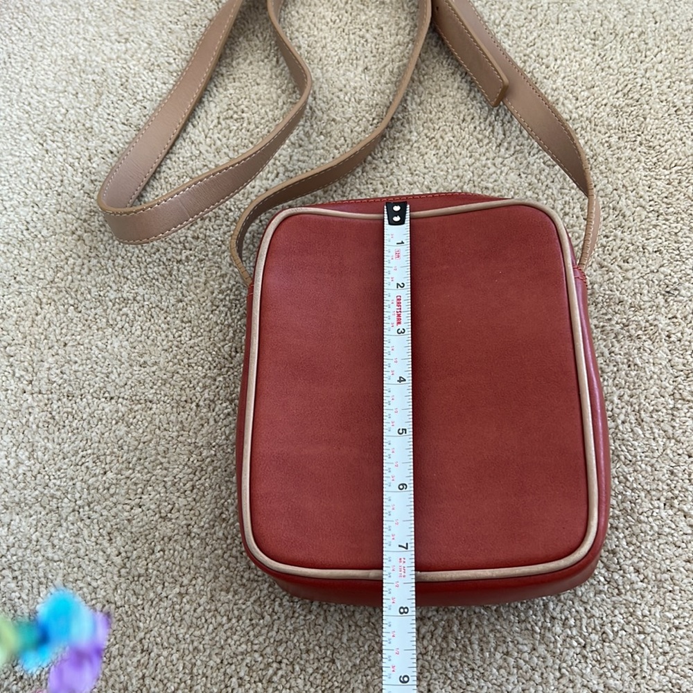 Galaday Leather Crossbody Bag - Picture 4 of 8